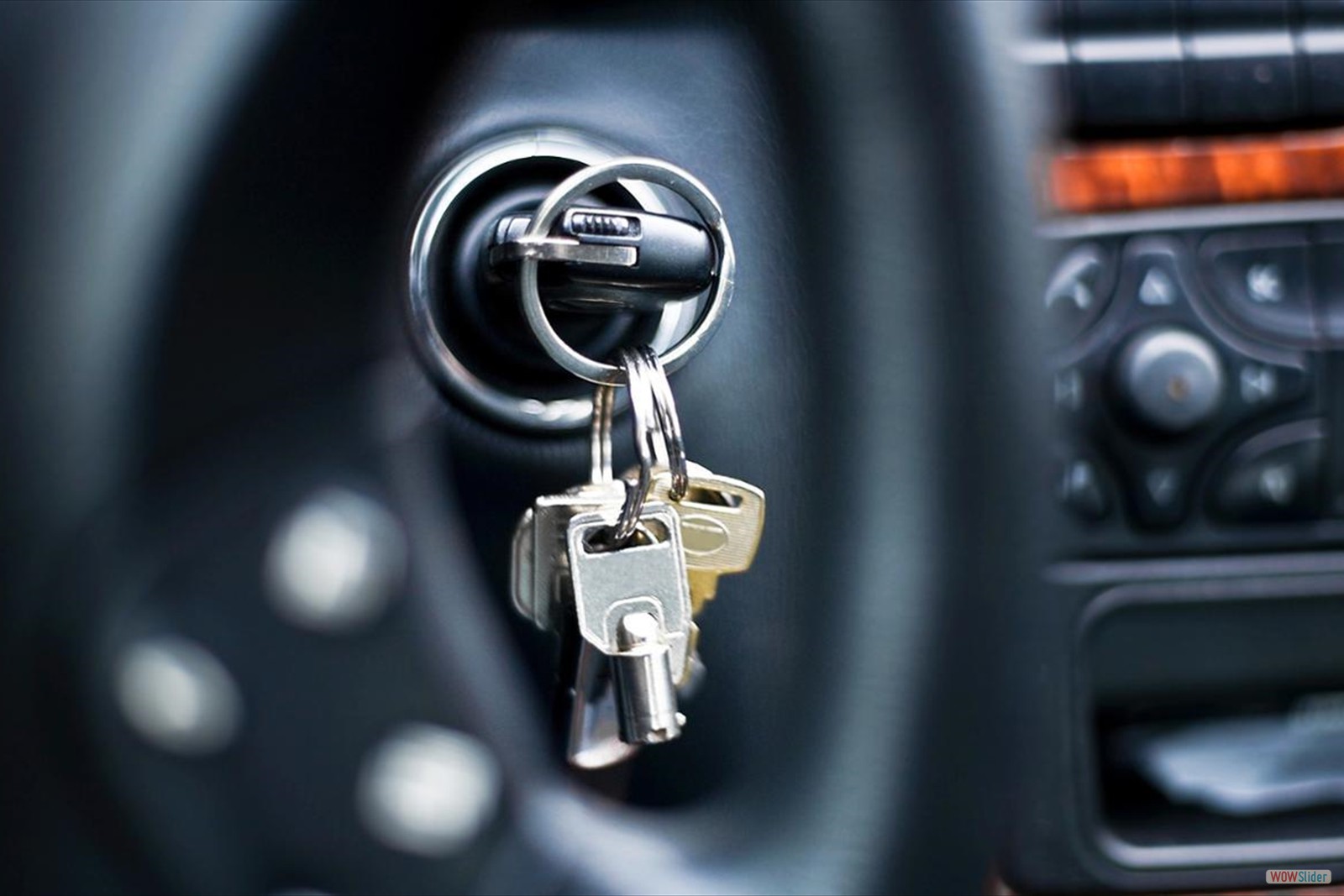 CAR KEYS CODED &  REPLACED